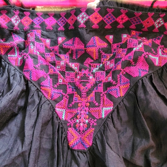 FREE PEOPLE boho festival  embroidered vacay vibin peasant top black Large NWT - Picture 6 of 7